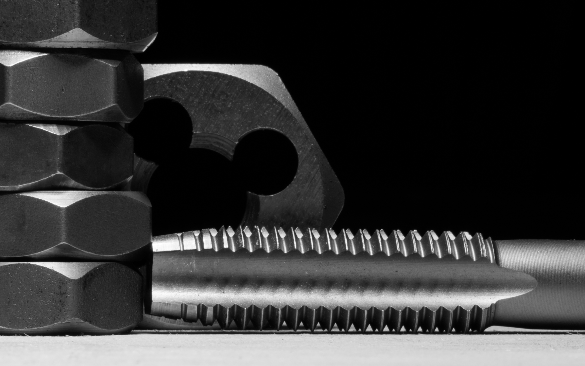 10 Tap and Die Sets You Must Have