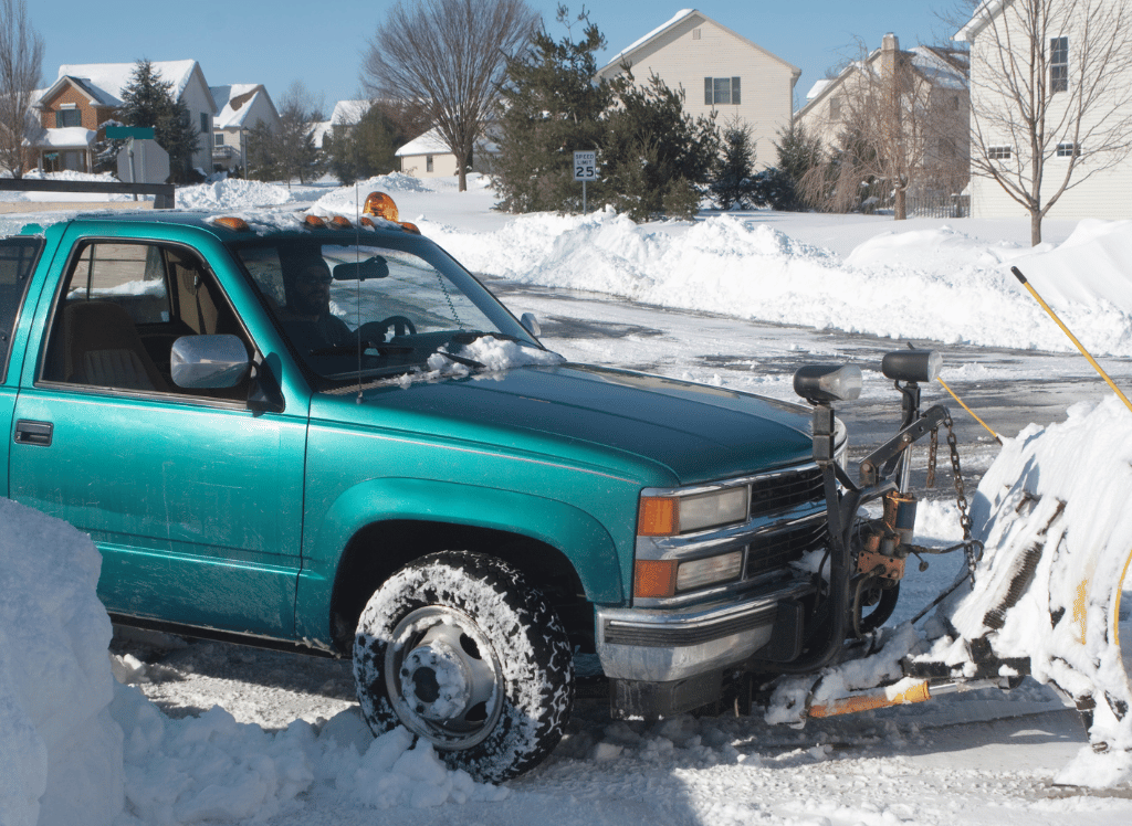 Choose the Best Snow Plow Hydraulic Fluid